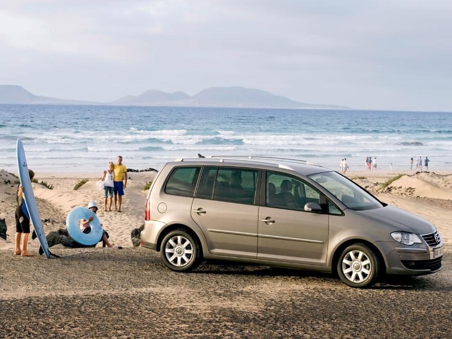  Volkswagen Touran 2007 года  (фото 71 из 74)
